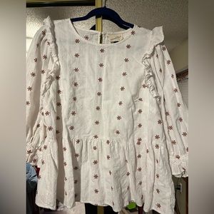 Universal Thread size XXL white blouse. Smocked with full sleeves and ruffles.